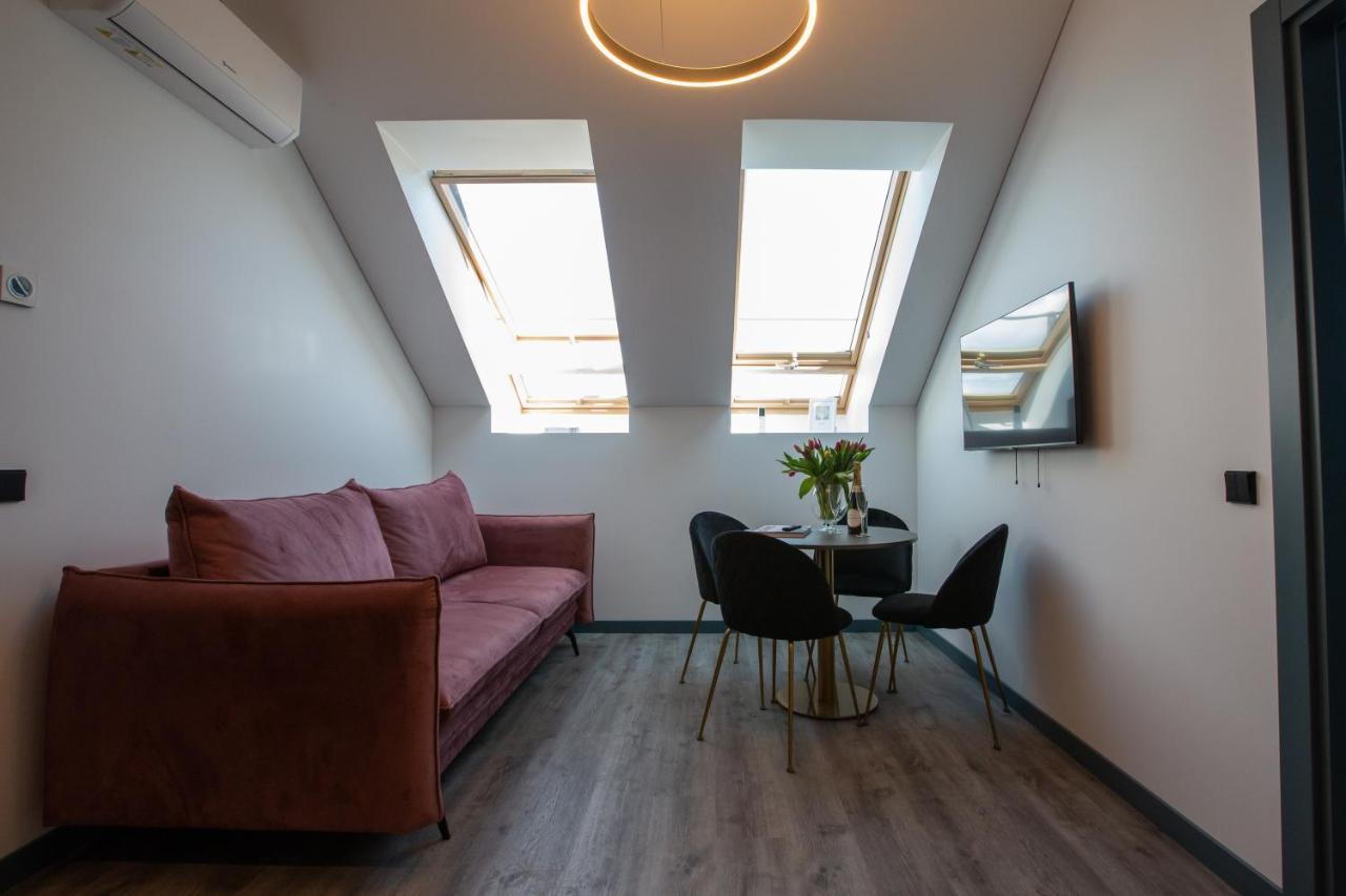 M8 Stylish One-Bedroom Apartment Kaunas Kültér fotó