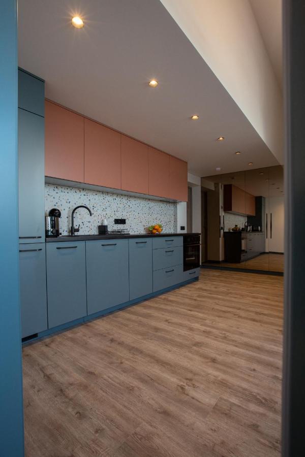 M8 Stylish One-Bedroom Apartment Kaunas Kültér fotó