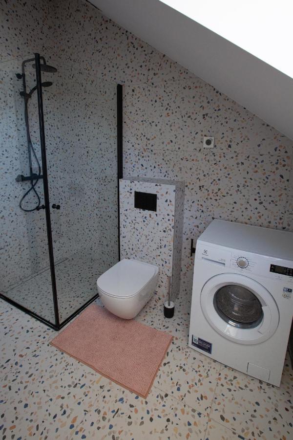 M8 Stylish One-Bedroom Apartment Kaunas Kültér fotó